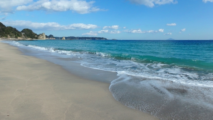 ◆夏休み【1泊素泊り】　9時までにチェックアウト♪　天然温泉（加温）の貸切露天（桜の湯）無料！